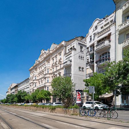 Central River Apartment Danube بودابست المظهر الخارجي الصورة