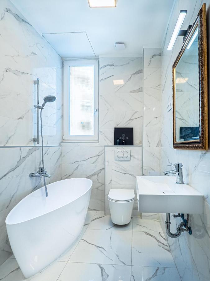 Central River Apartment Danube بودابست المظهر الخارجي الصورة